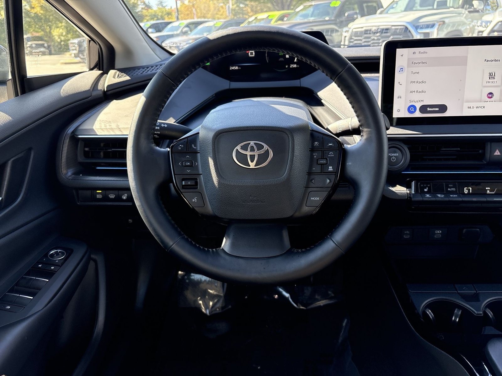 Used 2025 Toyota Prius AWD image 16