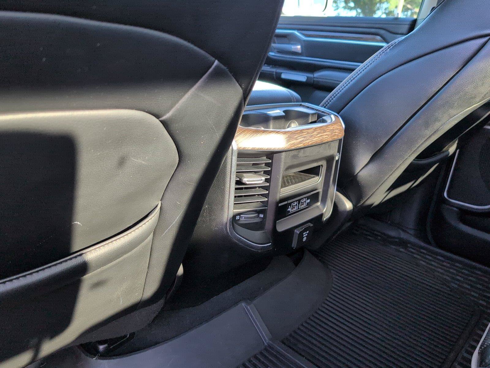 Used 2019 RAM 1500 Laramie AWD/4WD image 32