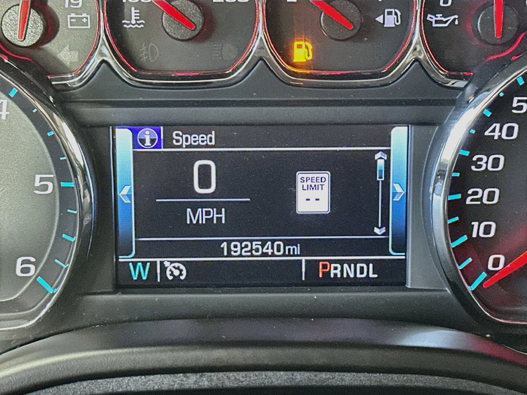 Used 2018 Chevrolet Suburban LT AWD/4WD image 15