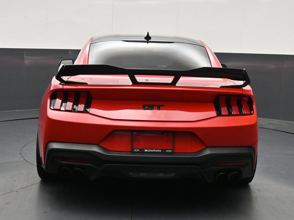 Used 2025 Ford Mustang GT Premium RWD image 4