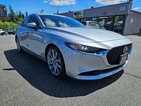 Used 2019 MAZDA MAZDA3 Sedan FWD image 3