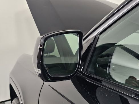 New 2026 Jeep Grand Cherokee Limited AWD/4WD image 13