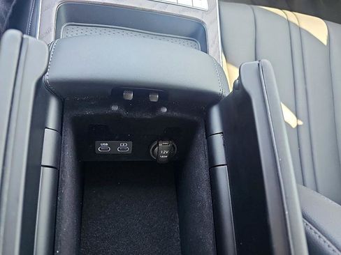 Used 2025 Genesis G80 2.5T Advanced image 25