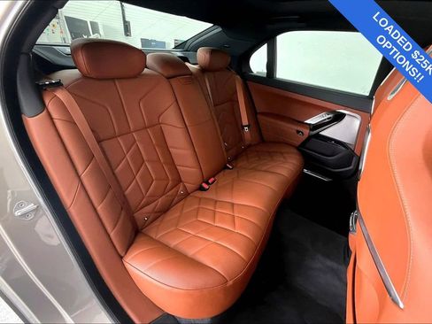 Used 2025 BMW 740i 740i image 36