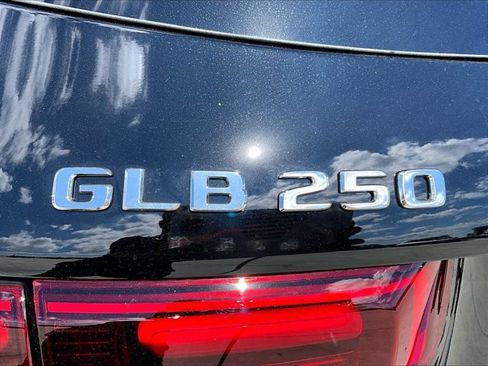 Used 2026 Mercedes-Benz GLB 250 image 28