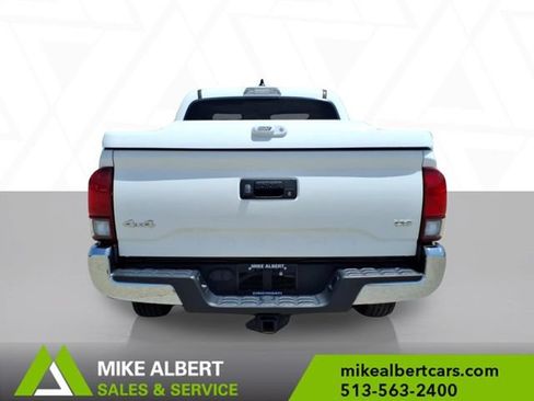 Used 2021 Toyota Tacoma SR5 AWD/4WD image 6