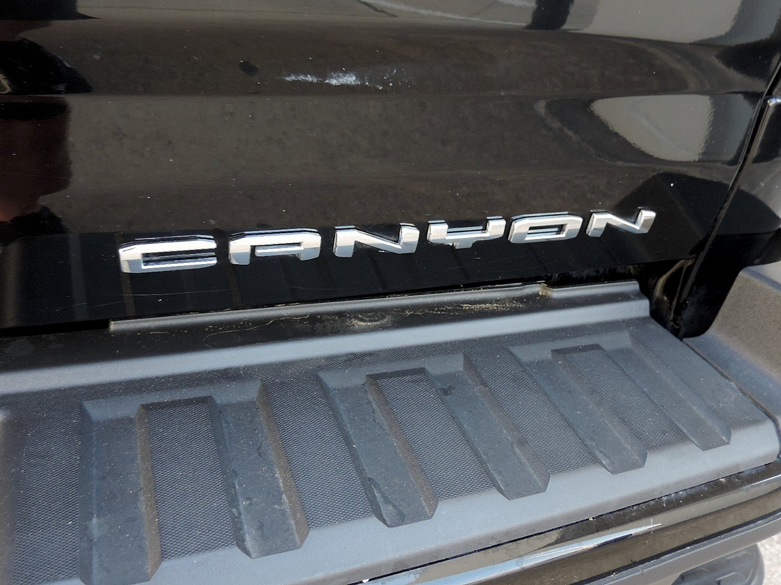 Used 2021 GMC Canyon Denali AWD/4WD image 13