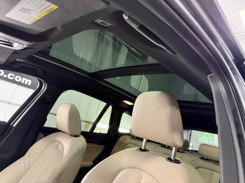 Used 2018 BMW X1 xDrive28i w/ Convenience Package AWD/4WD image 19
