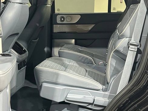 Used 2022 Lincoln Navigator Black Label AWD/4WD image 49
