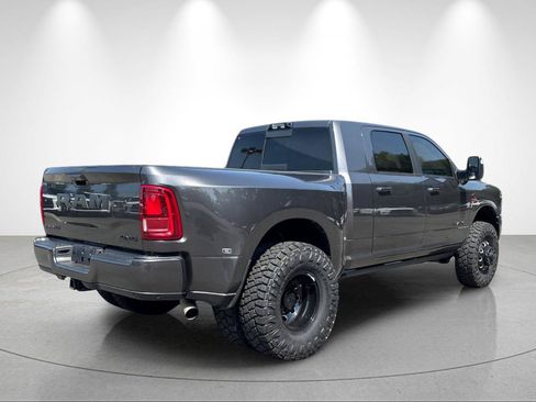 Used 2025 RAM 3500 Laramie AWD/4WD image 5