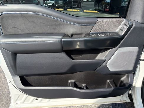 Used 2025 Ford F250 Platinum image 27