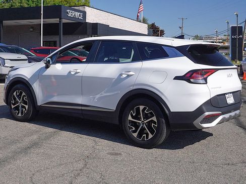 Used 2023 Kia Sportage EX FWD image 9
