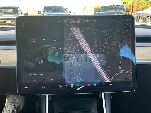 Used 2018 Tesla Model 3 Mid Range RWD image 31