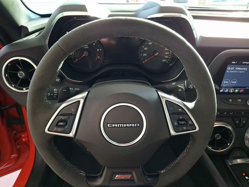 Used 2021 Chevrolet Camaro SS RWD image 17