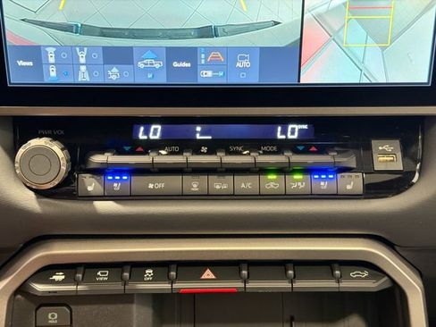 New 2026 Toyota Tundra Platinum AWD/4WD image 13
