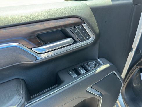 Used 2025 GMC Sierra 1500 SLT RWD image 27