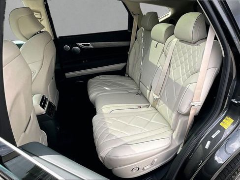 Used 2025 Genesis GV80 3.5T Prestige image 28