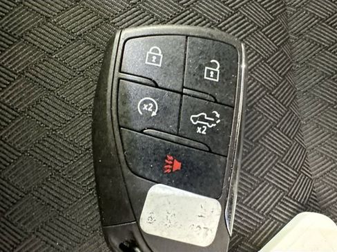 Used 2023 Chevrolet Silverado 1500 RST image 16