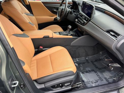 Certified 2023 Lexus ES 350 w/ Premium Package image 14