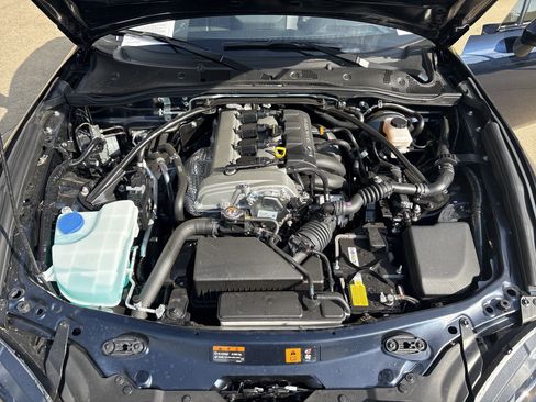 Used 2025 MAZDA MX-5 Miata Grand Touring w/ Weather Package RWD image 32