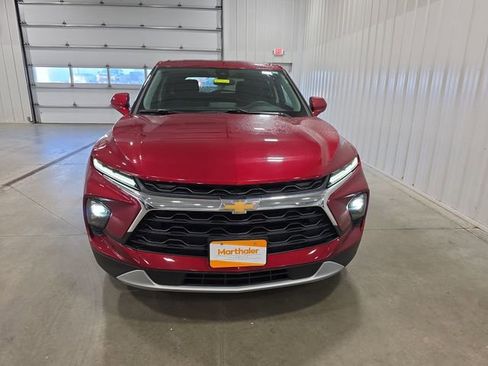 Used 2025 Chevrolet Blazer LT AWD/4WD image 3