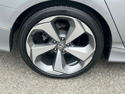 Used 2019 Honda Accord Touring image 37