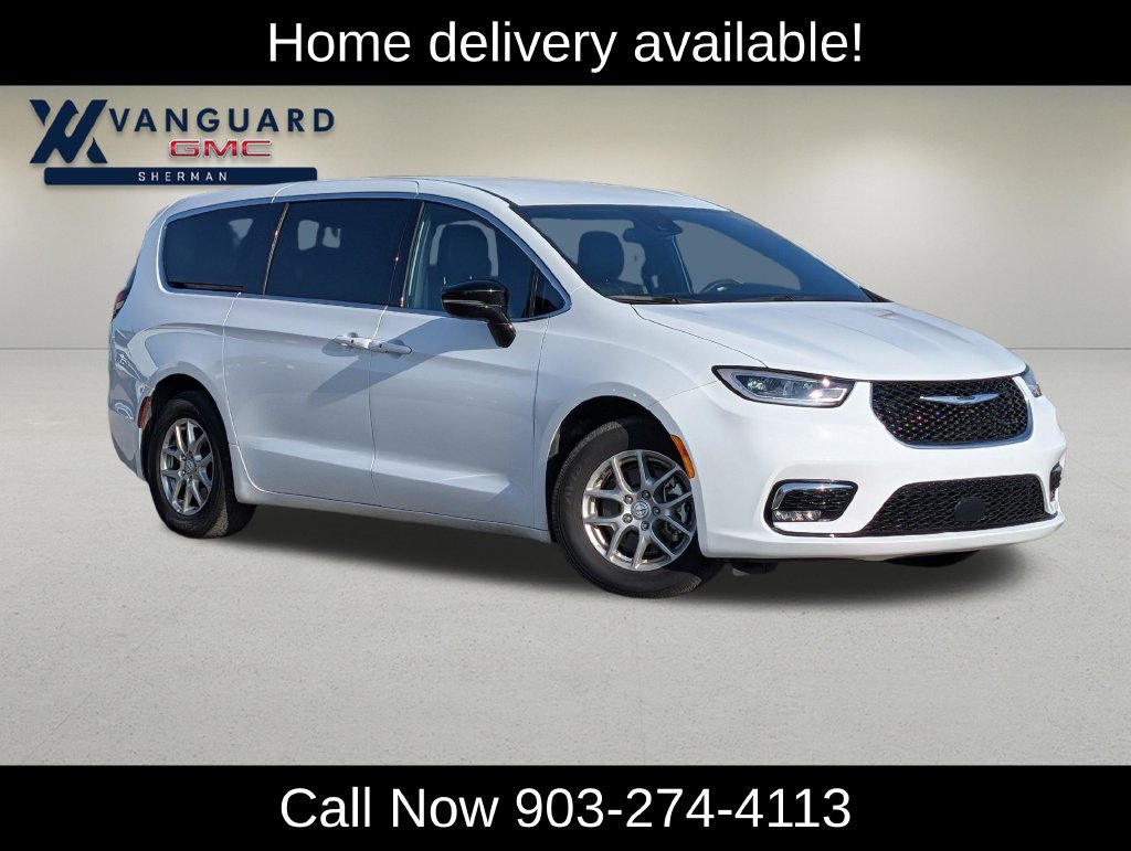 Used 2026 Chrysler Pacifica Select FWD 360° Tour