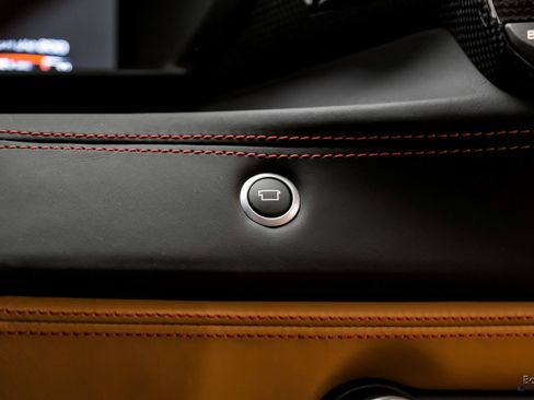 Used 2017 Ferrari 488 GTB RWD image 80