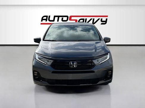 Used 2025 Honda Odyssey Elite image 2