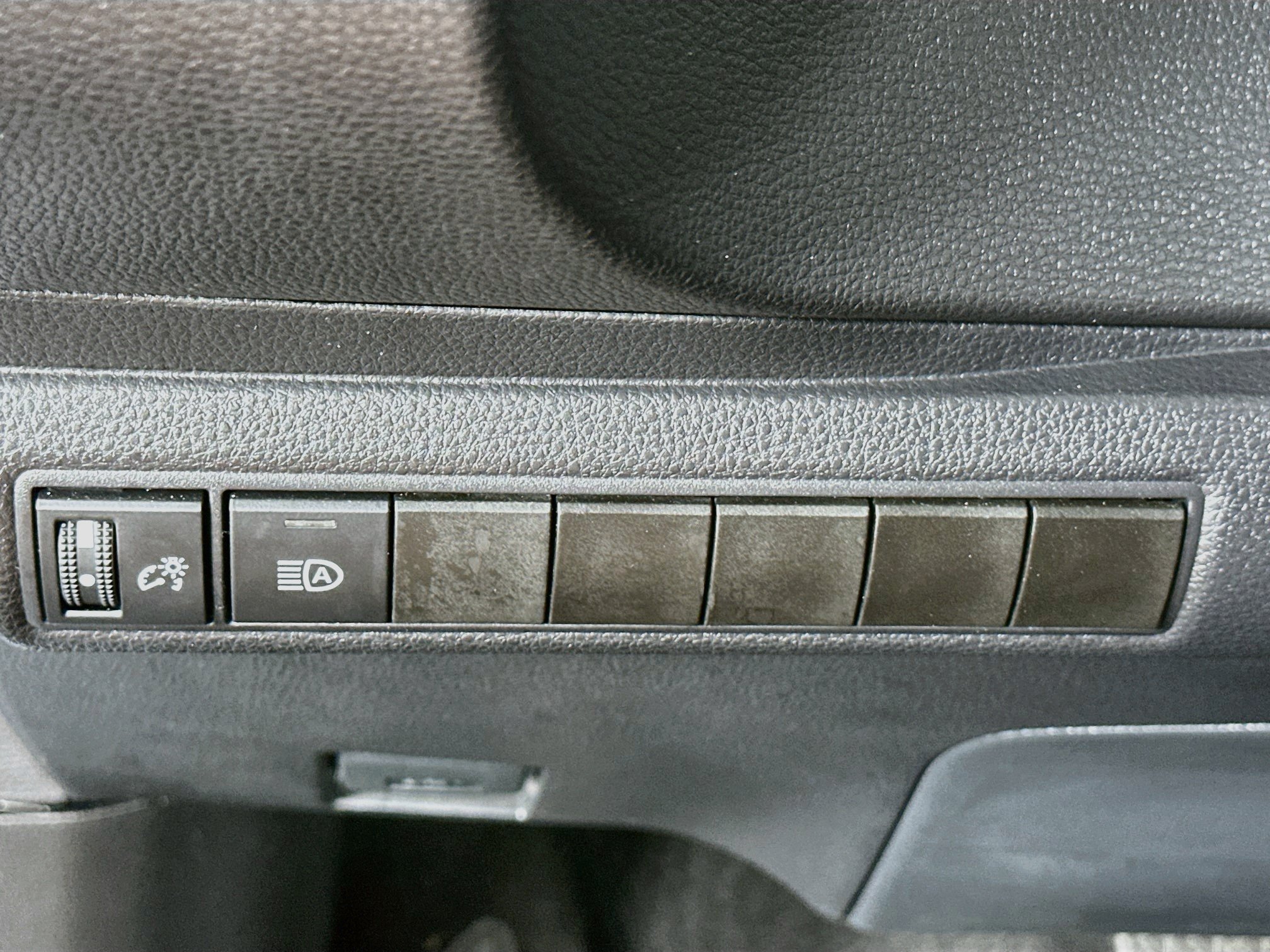 Used 2026 Toyota Corolla LE FWD image 17