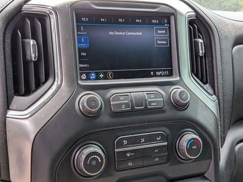 Used 2020 Chevrolet Silverado 1500 LT image 6