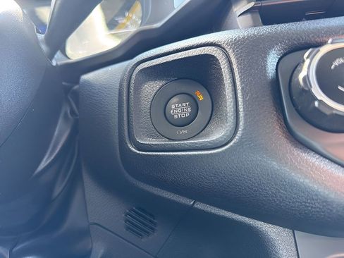 Used 2024 Jeep Wrangler Unlimited w/ Convenience Group AWD/4WD image 23