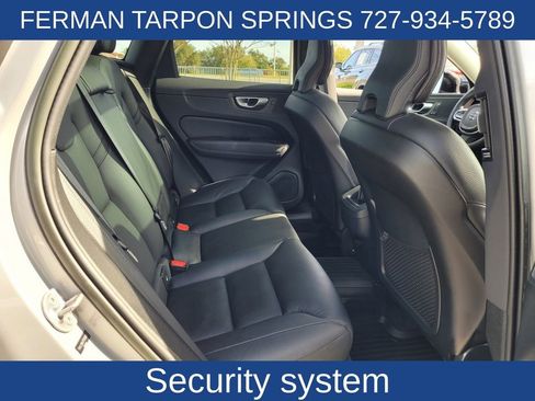 Certified 2023 Volvo XC60 B5 Plus w/ Climate Package image 19