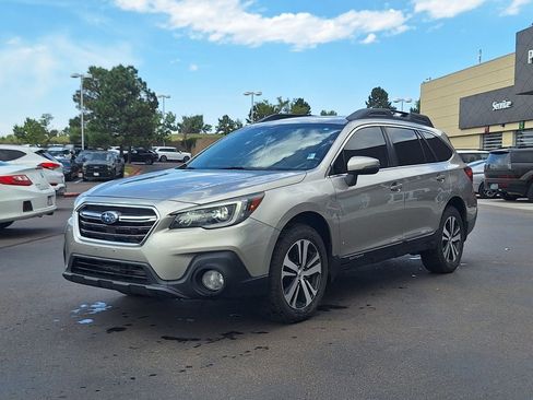 Used 2018 Subaru Outback 3.6R Limited image 6