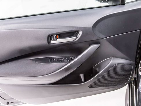 Used 2020 Toyota Corolla LE FWD image 24