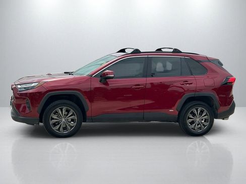 Used 2023 Toyota RAV4 XLE Premium AWD/4WD image 8