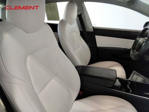 Used 2019 Tesla Model 3 Long Range image 29