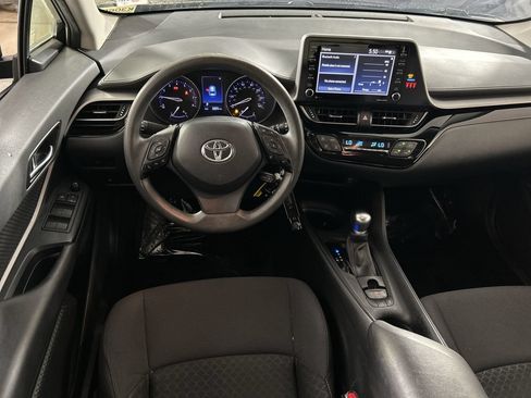 Used 2020 Toyota C-HR LE FWD image 22