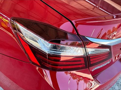 Used 2017 Honda Accord Sport image 20