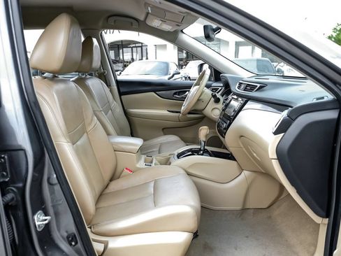 Used 2014 Nissan Rogue SL FWD image 28