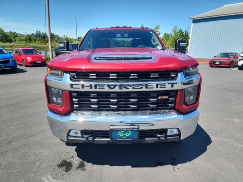 Used 2020 Chevrolet Silverado 2500 LT w/ Convenience Package AWD/4WD image 3