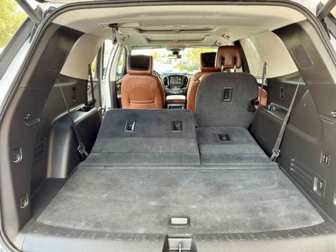 Used 2018 Chevrolet Traverse High Country w/ LPO, 'HIT The Road' Package AWD/4WD image 61