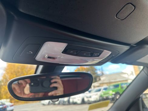 Used 2017 BMW 230i Convertible image 39