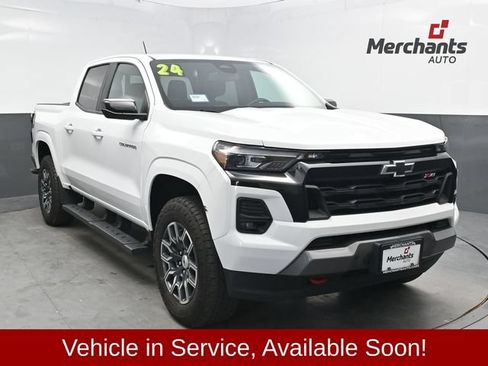 Used 2024 Chevrolet Colorado Z71 w/ Advanced Trailering Package AWD/4WD image 1