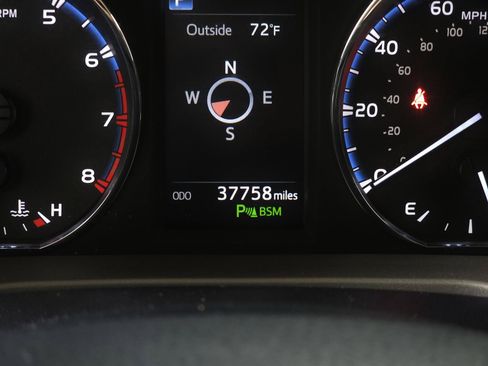 Used 2017 Toyota RAV4 Limited w/ All Weather Liner Package AWD/4WD image 20
