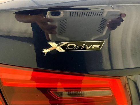 Used 2018 BMW 530i xDrive AWD/4WD image 7