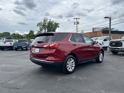 Used 2020 Chevrolet Equinox LT w/ Driver Convenience Package image 6