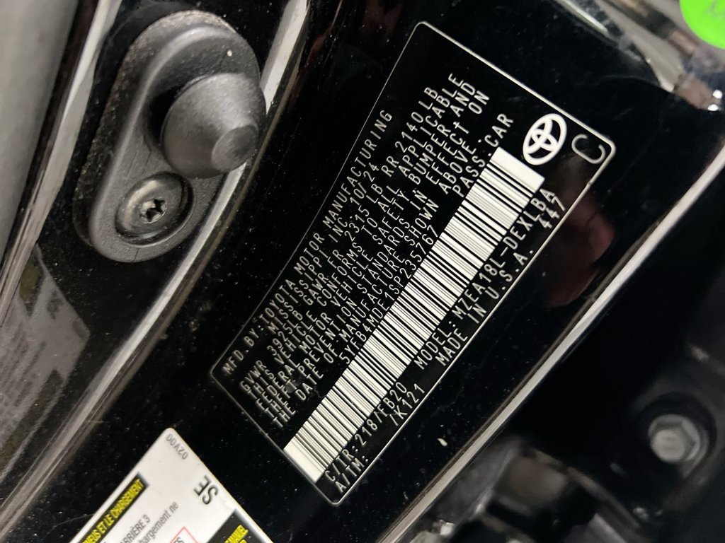 Used 2025 Toyota Corolla LE FWD image 28
