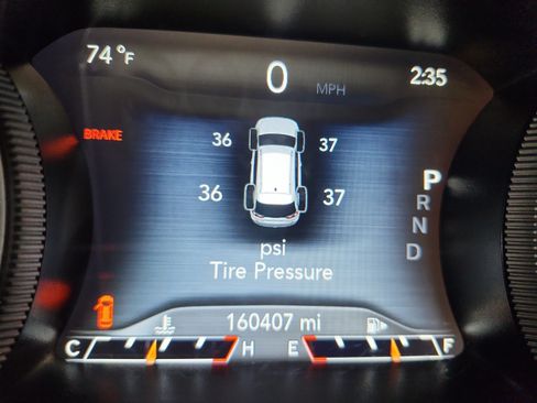 Used 2019 Jeep Cherokee Limited AWD/4WD image 11
