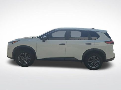 Used 2024 Nissan Rogue S FWD image 5